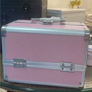 Son maletas de manicurista nuevas sin estrenar